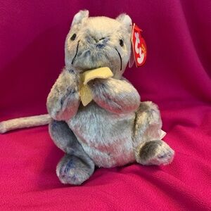 Cheddar the mouse 2002 TY beanie babies